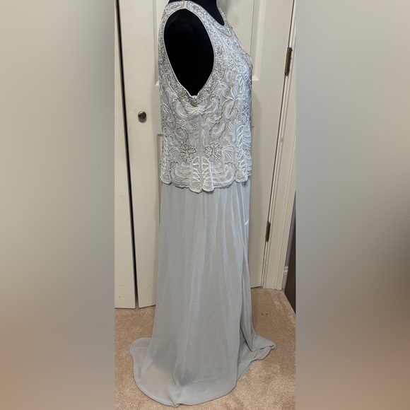 Chic Sleeveless Gray Maxi Dress - Picture 12 of 14